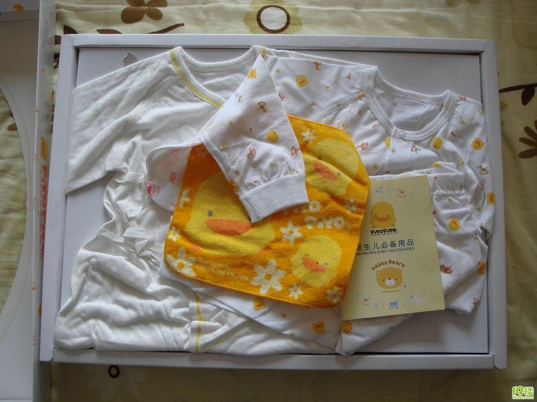 丽婴房婴儿浴巾套装,黄小鸭婴儿服套装.换-我要