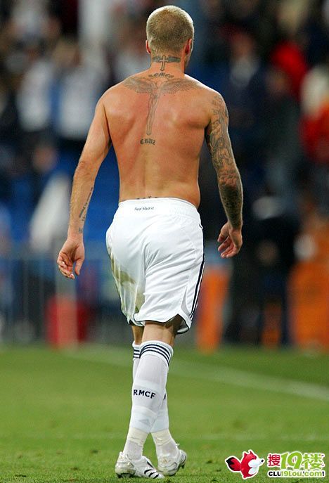 求助,小贝后背的耶稣纹身贴纸哪里有卖?-自由