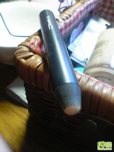 用过MAC遮瑕膏的进来,求助囧~-咖啡大教室-杭