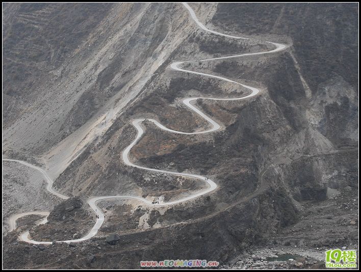 5.12纹川大地震--回看成都到九寨沟的路-19楼7