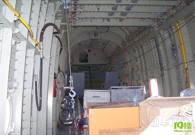 (转)细看参加救灾的世界最大直升机-米26-转贴