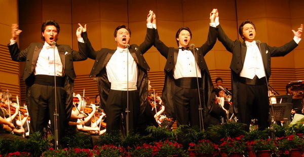 6月12日杭州剧院蔡大生独唱会的照片