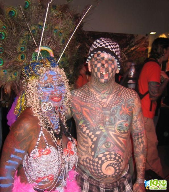 张含笑纹身内容图片分享