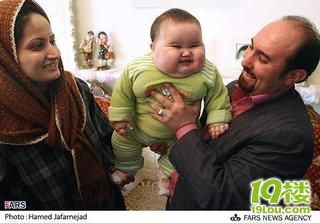 伊朗6个月的婴儿体重达40斤-咖啡大教室-杭州