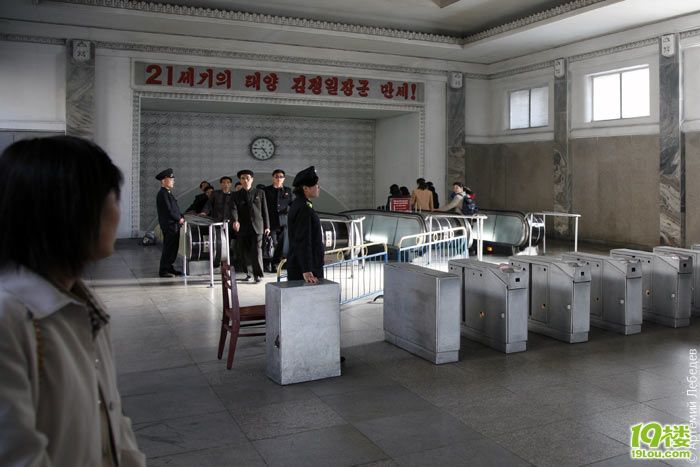 太黑了 转贴都要 100JB 一个俄罗斯人镜头下的