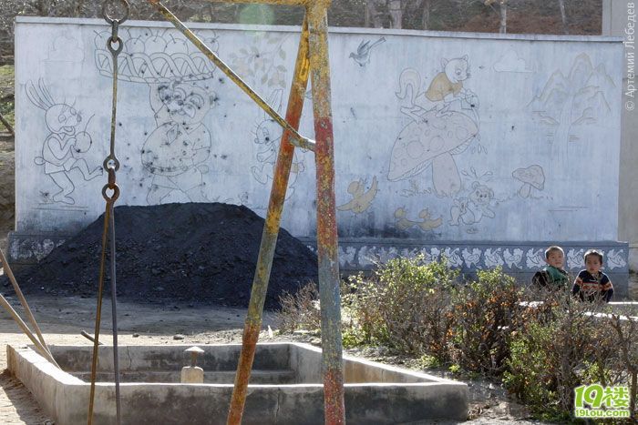 太黑了 转贴都要 100JB 一个俄罗斯人镜头下的