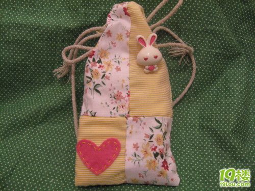 我也来秀秀自己做的几个手机袋吧~-手工DIY-杭