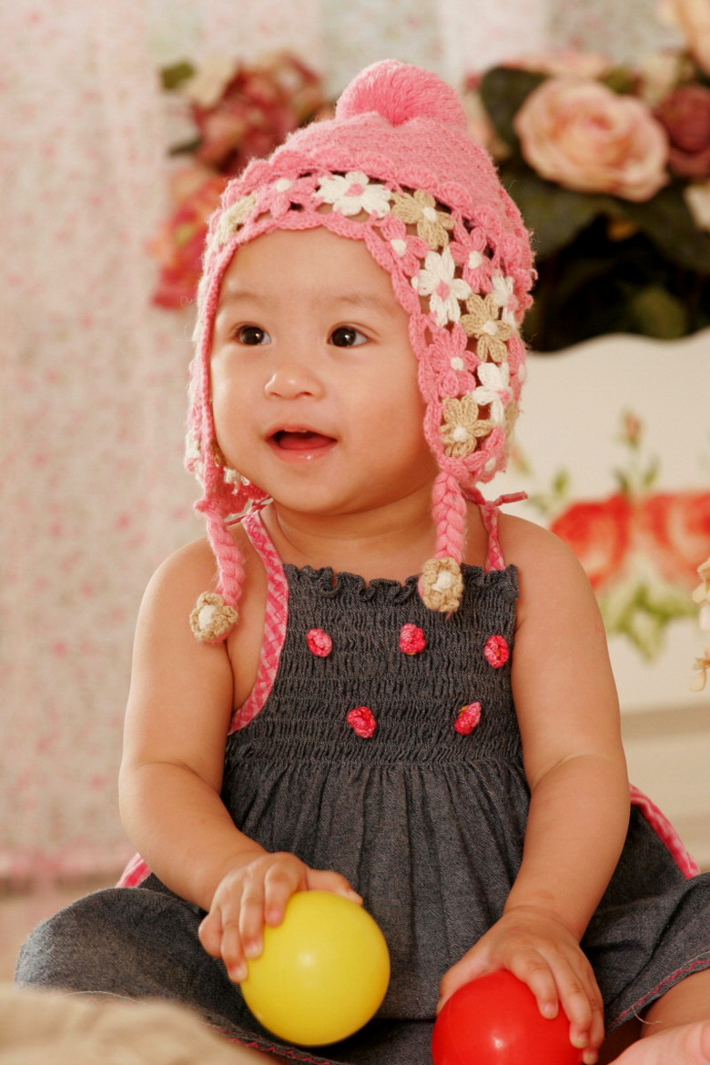 可爱的双胞胎姐妹花,第一张很搞笑哦