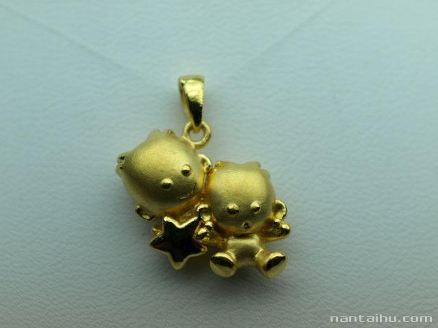 万隆珠宝11月隆重面市3D十二星座-咖啡大教室