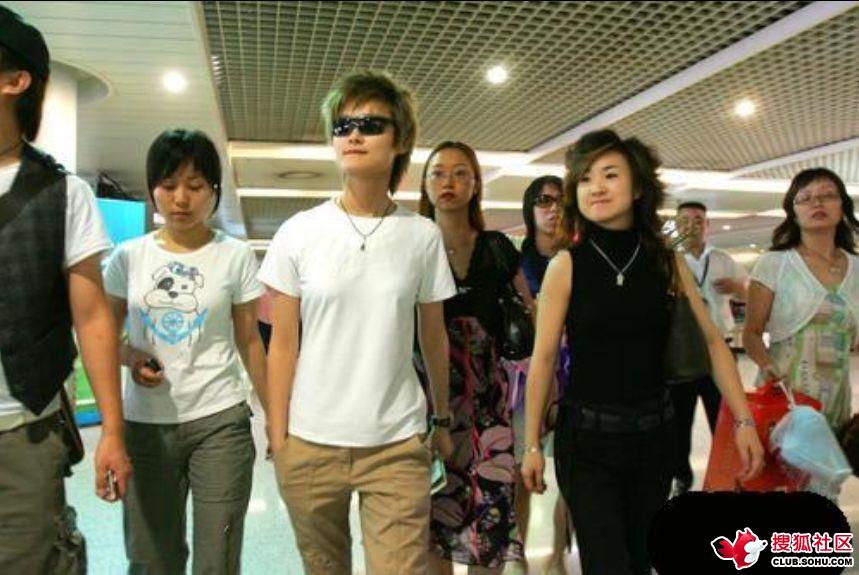 中国女明星都<em>不喜欢</em>穿<em>胸罩</em>全集(组图)