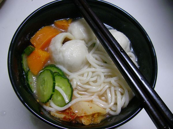 ~~~生日快乐~~~(鸡蛋面+蛋糕+鱼丸粗面)