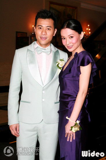 梁汉文热吻完婚 大喜之日祝福倪震周慧敏-八卦