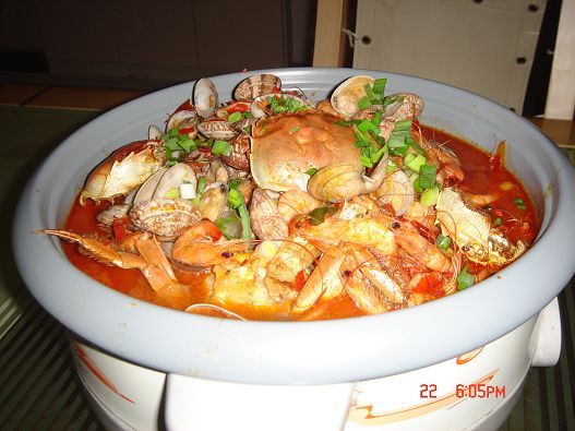 第一次做的香辣海鲜锅和紫菜包饭(新增加海鲜