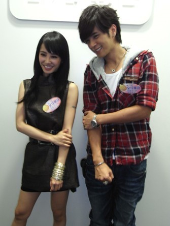 罗志祥街头拥吻曾恺玹 亏蔡依林不敢告白-八卦