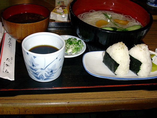 发点去年8月去日本的美食照片!请不要带有政治