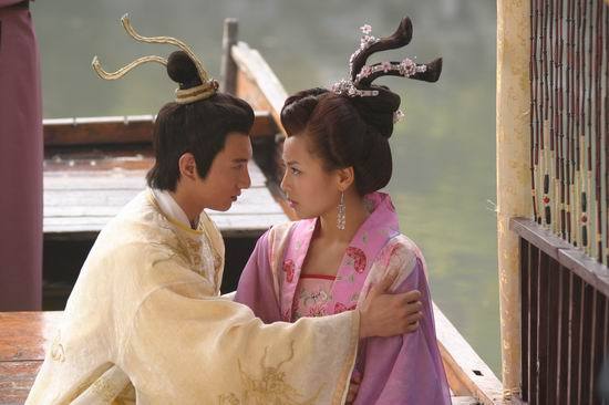 推荐很不错的一本电视剧《李后主与赵匡胤》!