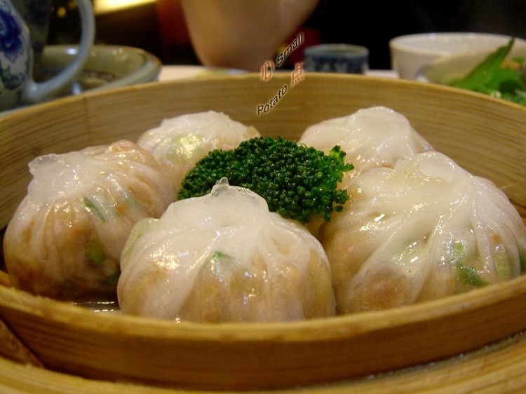 请问杭州哪里有做广式水晶虾饺皮的澄粉买啊?