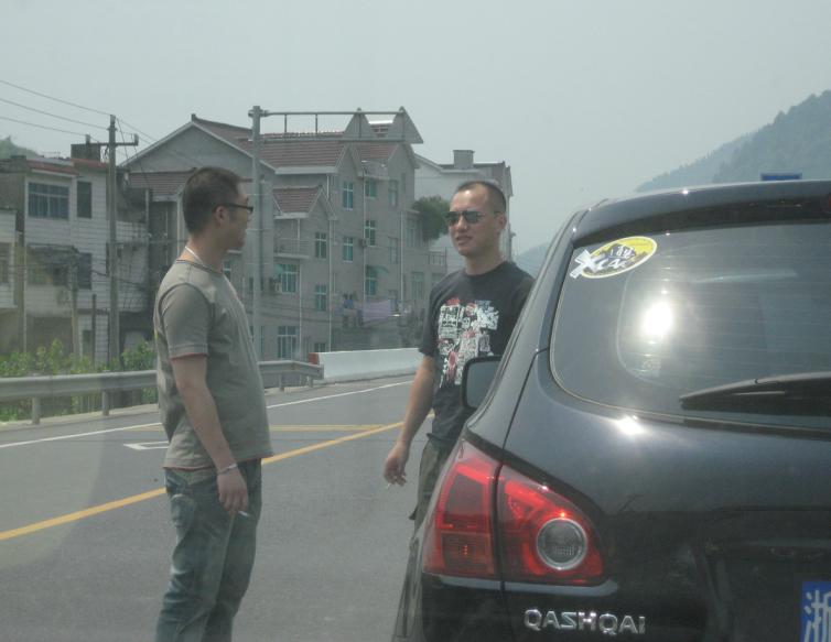 黑社会?-逍客车友会-杭州19楼