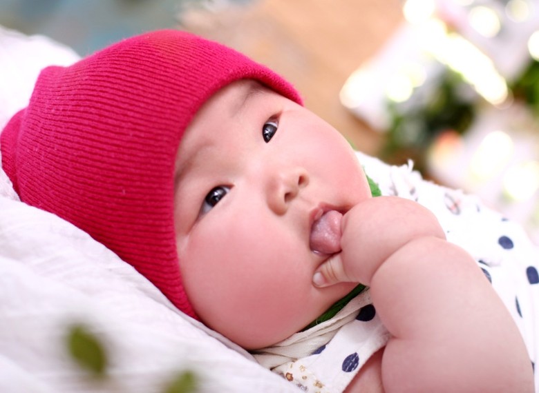 19楼超级胖妞之写真,第6、7、8、16、17页有