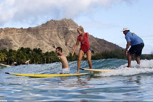 澳洲牛人创造生命奇迹 无四肢却是运动健将(图)