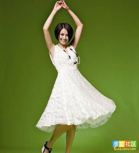 【八婆八卦】``高圆圆自拍大头贴曝光 扮丑吓走