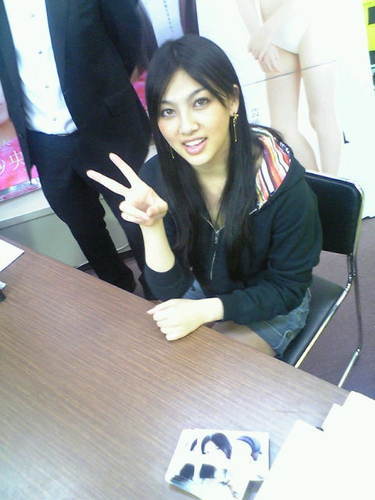 经济不景气日本女星下海拍AV-八卦田-杭州19