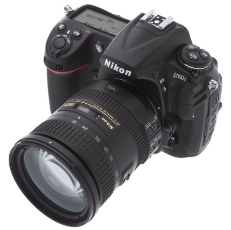 Nikon D300s正式发布,有自动对焦以及收音麦克