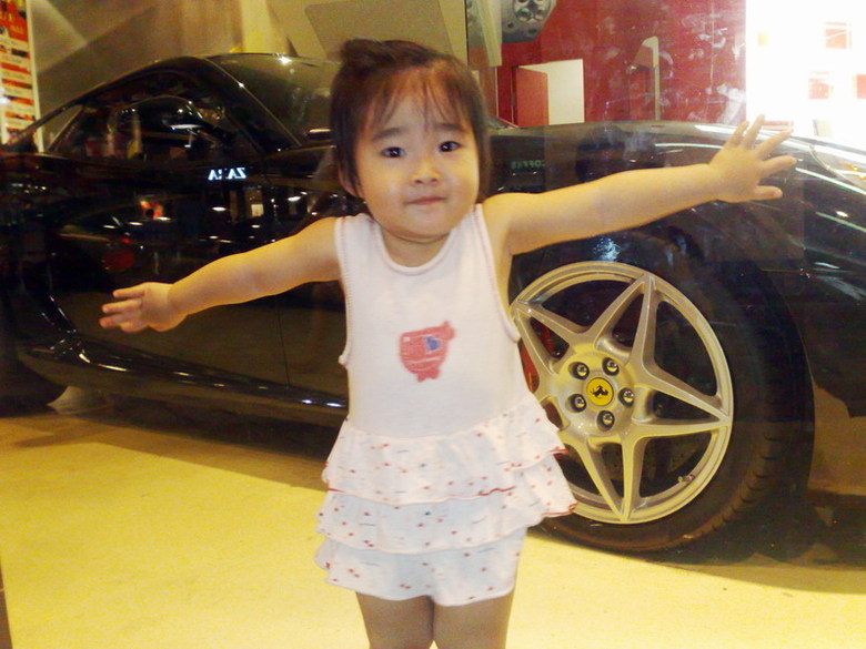 妈妈说这样坐飞机不用买票~-妈咪宝宝秀-杭州