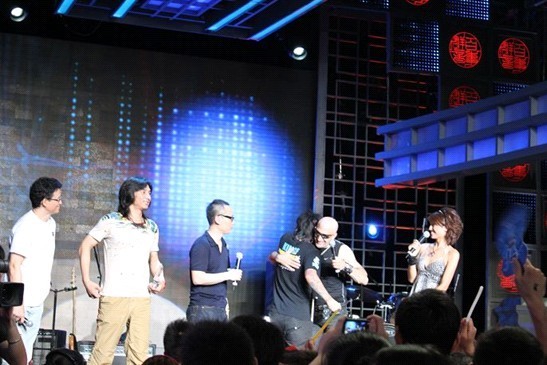 世界鼓王也玩非主流~有图有真相-八卦田-杭州