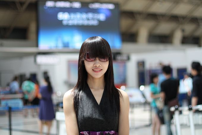 出差南宁机场拍到的一个金城江女孩