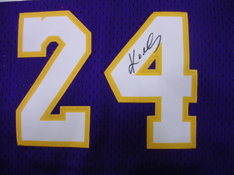 科比亲笔签名球衣-我要换东西-杭州19楼