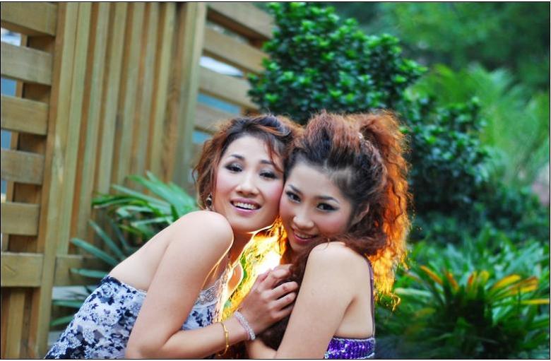 ★双胞姐妹花,花开时尚,花样青春--秀·-结婚大