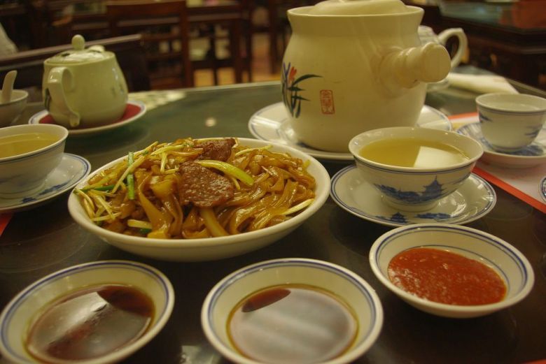 今年国庆带上小美女来到广州、深圳展开美食之