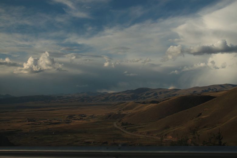 10.1稻城亚丁包车游-行行色色-户外运动-杭州1