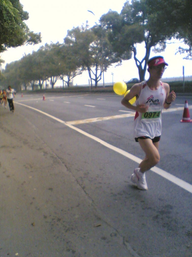 2099杭州国际马拉松 32.5公里饮水站志愿者拍