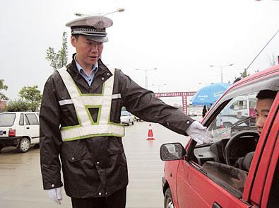 警察的辛苦你看见了吗-口水乐园-杭州19楼