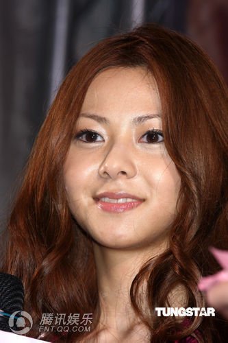 仓木麻衣出道十年 转型熟女代言彩妆-八卦田