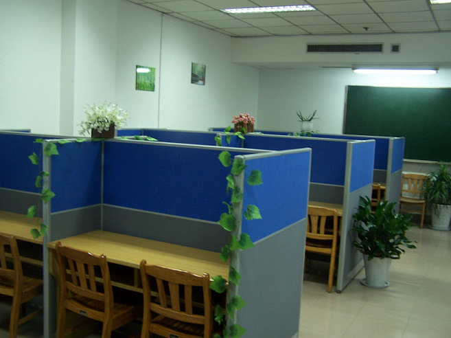 浙江图书馆教育中心--中小学课外辅导教育优势