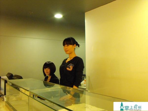 凤凰卫视餐厅收银员竟然如此美丽-美女-养眼搞