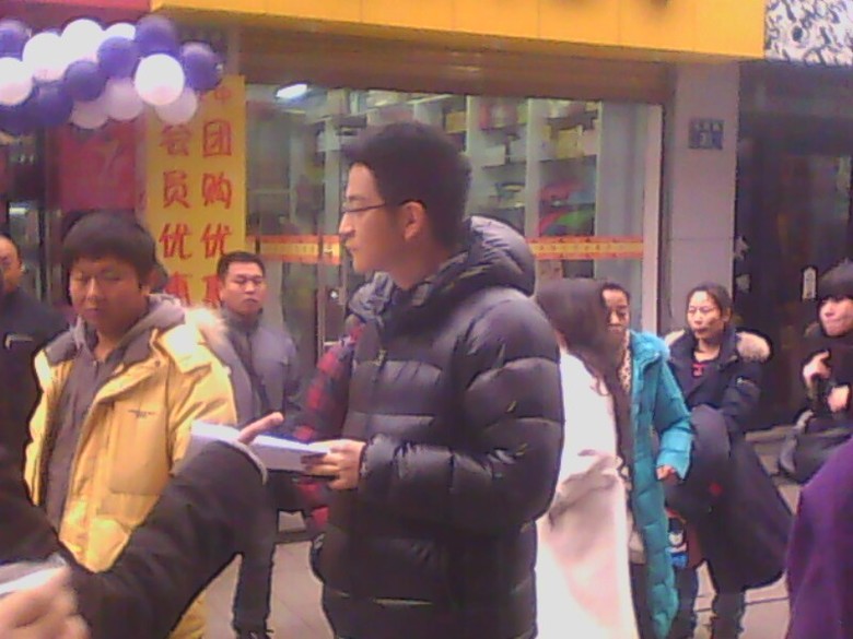 今日在奥斯卡电影院拍到了吉杰-八卦田-杭州1