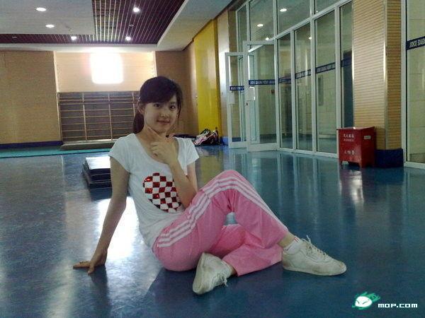 南京外国语学校校花~~大量人在找这MM资料。