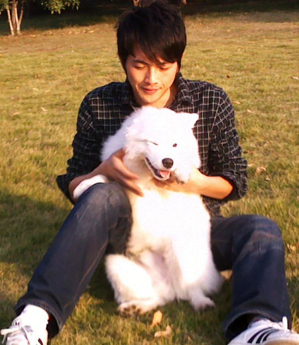 我家小萨最可爱,过年回家怎么托运狗啊。(求助