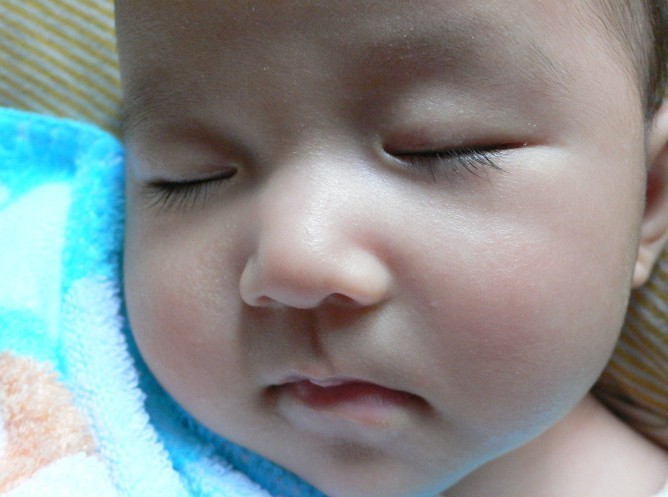 看看宝贝到底像谁 后秀下钻-妈咪宝宝秀-杭州1