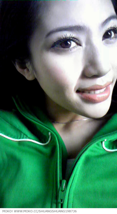 潘霜霜的胸围 小舒淇潘霜霜 潘霜霜博客-八卦田