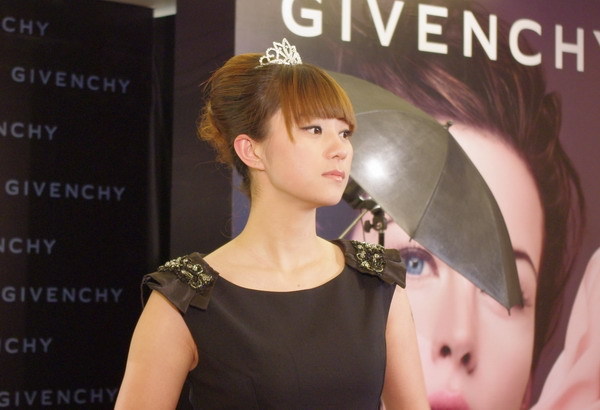 Genteel、Grace、Gaiety and GIVENCHY-美容