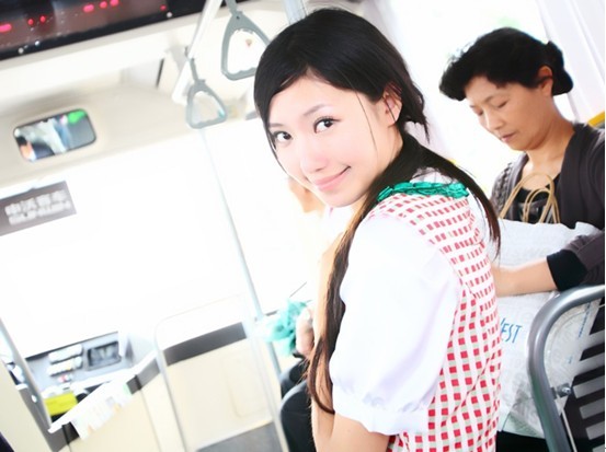 世博黑桃QUEEN挑战日本老太上演自拍秀-口水