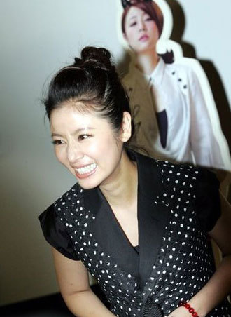 林心如水痘好转露微笑 秀Love戒指招桃花-八卦