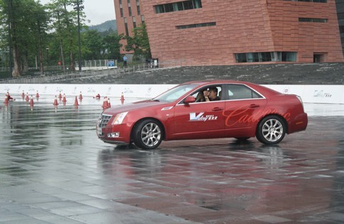 带90后凯迪妹去广州见世面做回人-拉风大本营