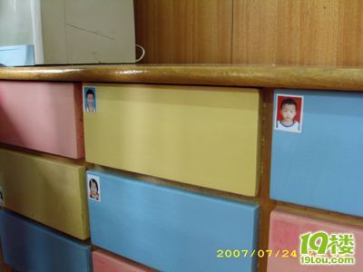 我和幼兒園一起成長(zhǎng)（我從托班快到大班，幼兒園從乙級(jí)升甲級(jí)了）
