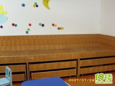 我和幼兒園一起成長(zhǎng)（我從托班快到大班，幼兒園從乙級(jí)升甲級(jí)了）